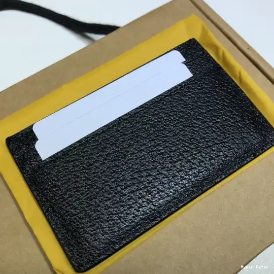 Hyperpeter The case Off Grid GUCCI card 0602